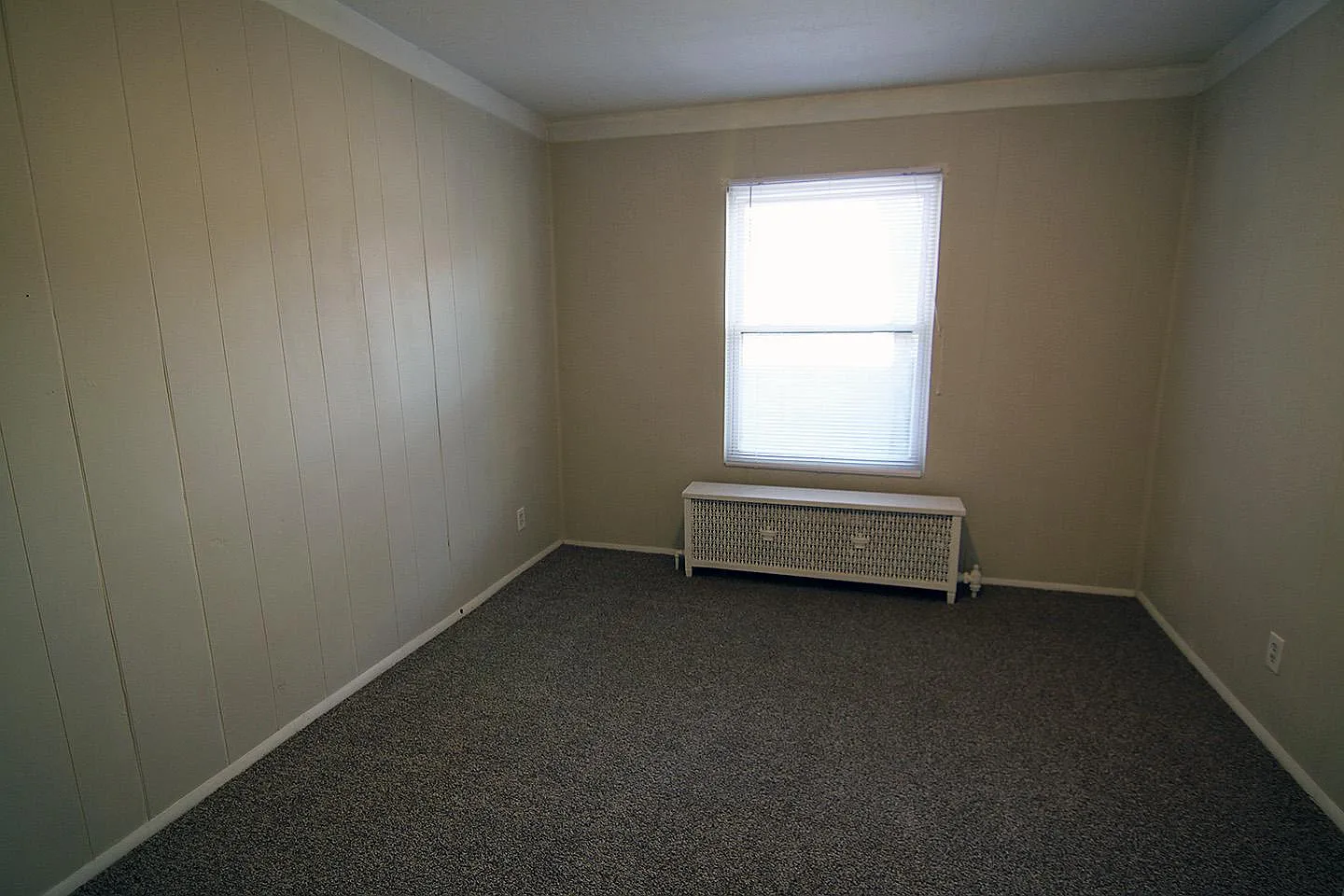3 bed, 1000 sqft, $1,500 — Photo 3