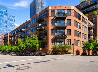 333 W Hubbard St APT 1010, Chicago, IL 60654
