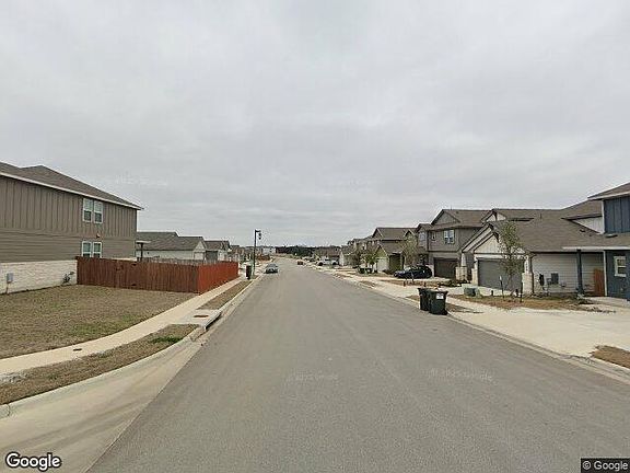 Exterior Neighborhood (street photo)