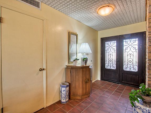 4th image of 3022 Zion Ln