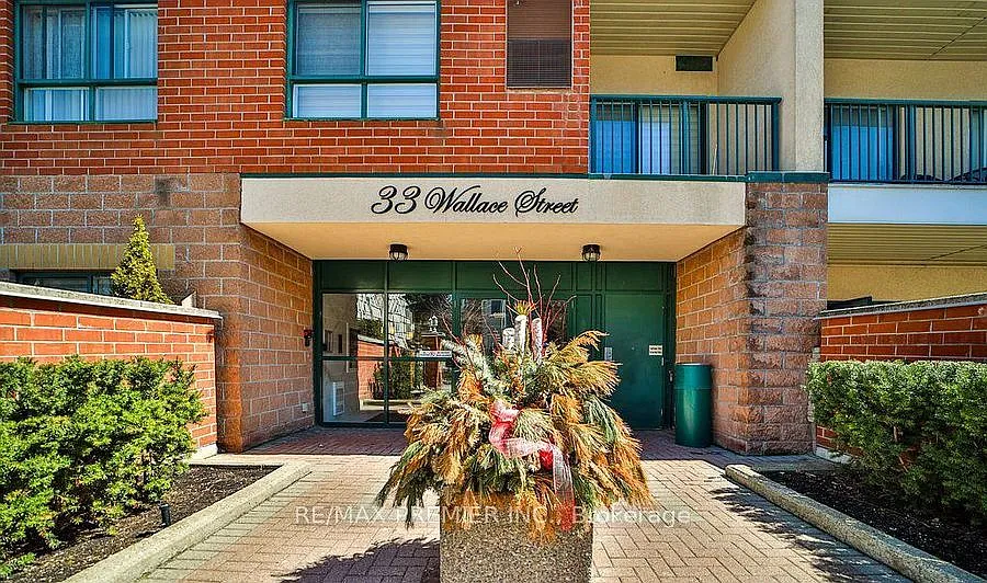 Building Photo - 33 Wallace St #115