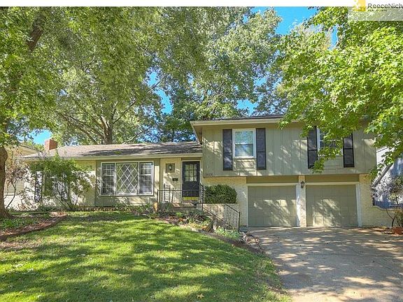 2nd image of 9606 W 92nd Ter