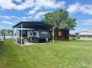 15 Pelican Isle Dr, Kerens, TX 75144