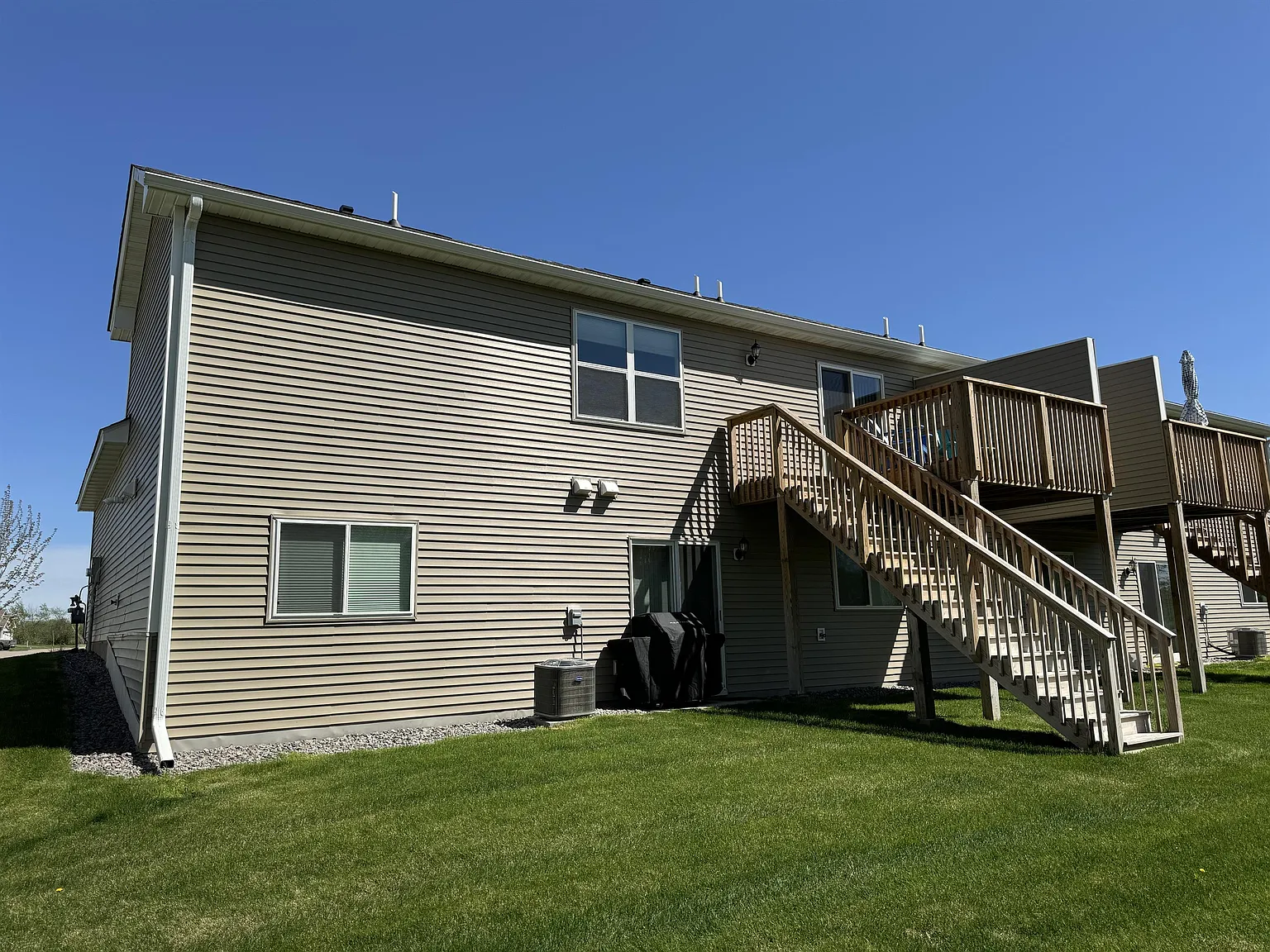 1038 White Tail Lane - 1 — Photo 2