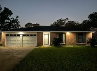 16923 Forest Bend Ave, Friendswood, TX 77546