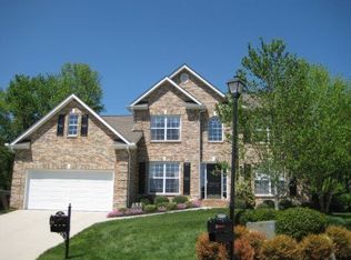 9901 Bassett Ln, Knoxville, TN 37932