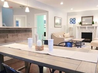 320 Fisher St, Walpole, MA 02081