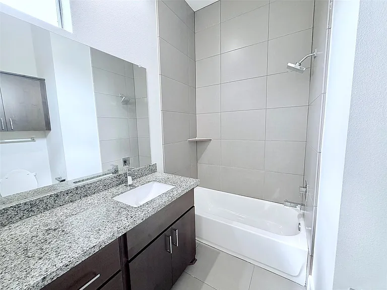 2913 Leeland St — Photo 16