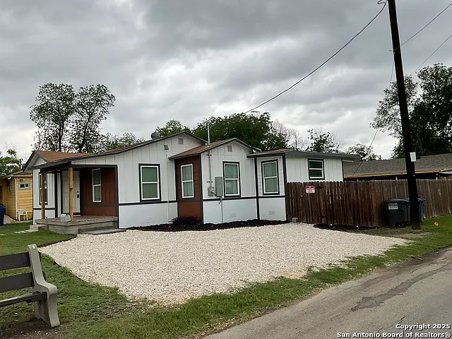 2703 Menchaca St #A — Photo 3
