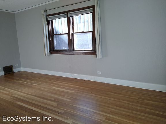 4th image of 1464 Dahlia St