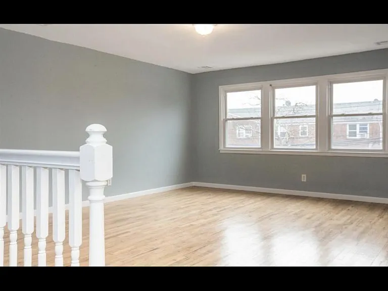 60 Sycamore Rd #2 — Photo 5