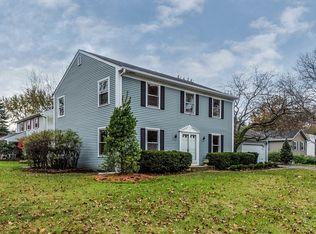 940 E Bailey Rd, Naperville, IL 60565