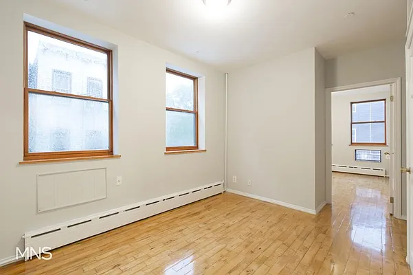 Rented by MNS Marketing | media 18