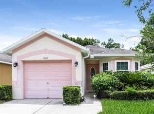 409 Scarlet Maple Ct, Plant City, FL 33563