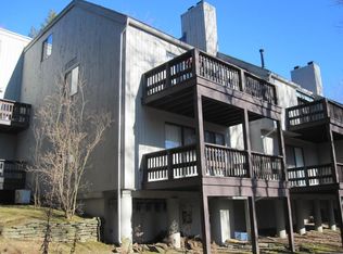 105 Williams Ln #7B, Hartford, VT 05047