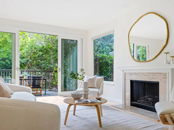 632 Sand Hill Cir, Menlo Park, CA 94025