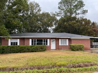 42 8th Ave SW, Cairo, GA 39828