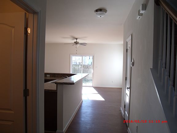 2nd image of 1547 43rd St