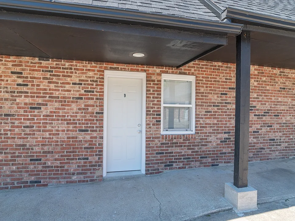 1518 E McCarty St #9