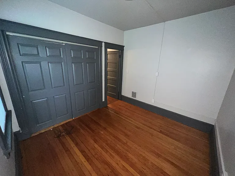 33 Franklin St #2 — Photo 8