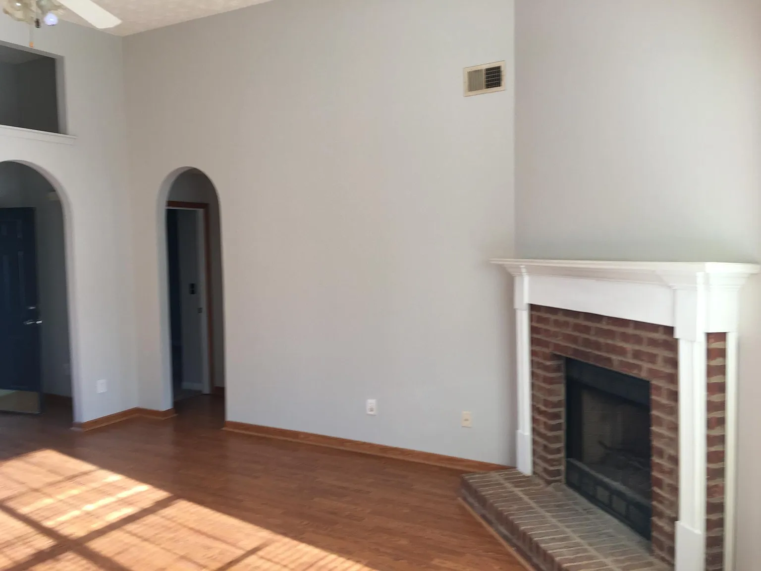 3 bed, 1450 sqft, $2,200 — Photo 1