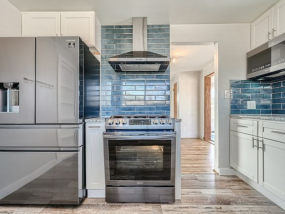 Beautifully updated chefs kitchen