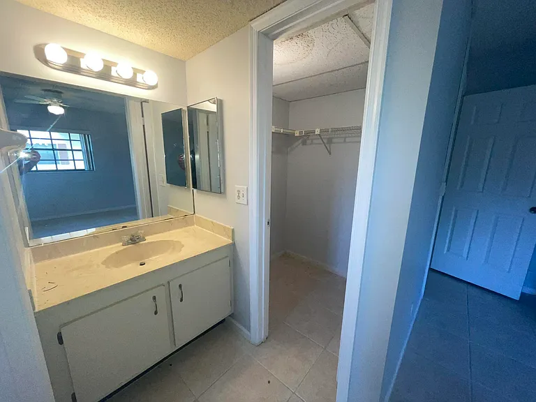 4185 Oak Terrace Dr — Photo 5