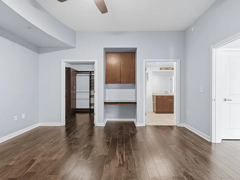 777 N Ashley Dr — Photo 17