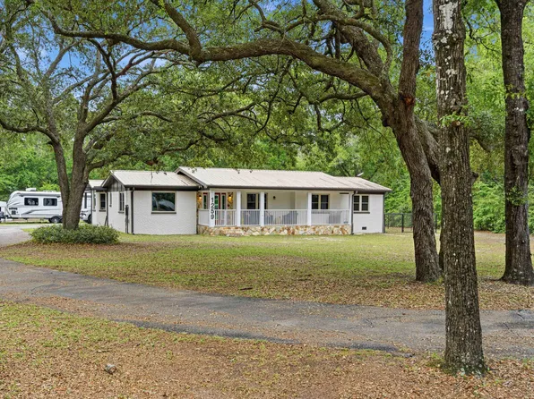 1259 Black Creek Blvd, Freeport, FL 32439