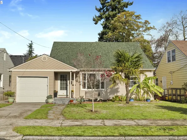 8413 NE Pacific St, Portland, OR 97220