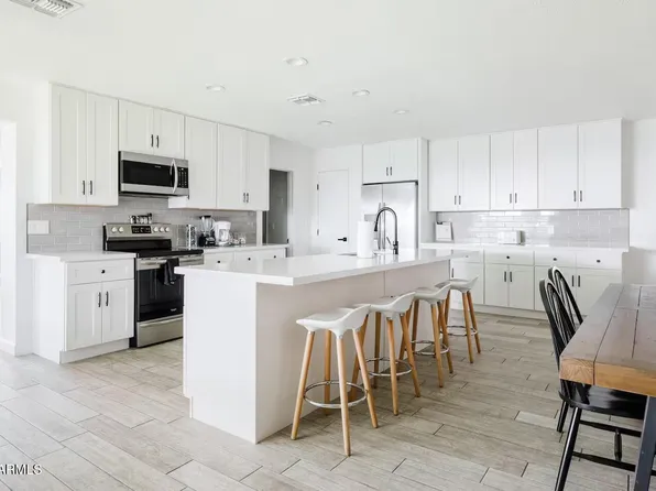 13615 N 45TH Street, Phoenix, AZ 85032