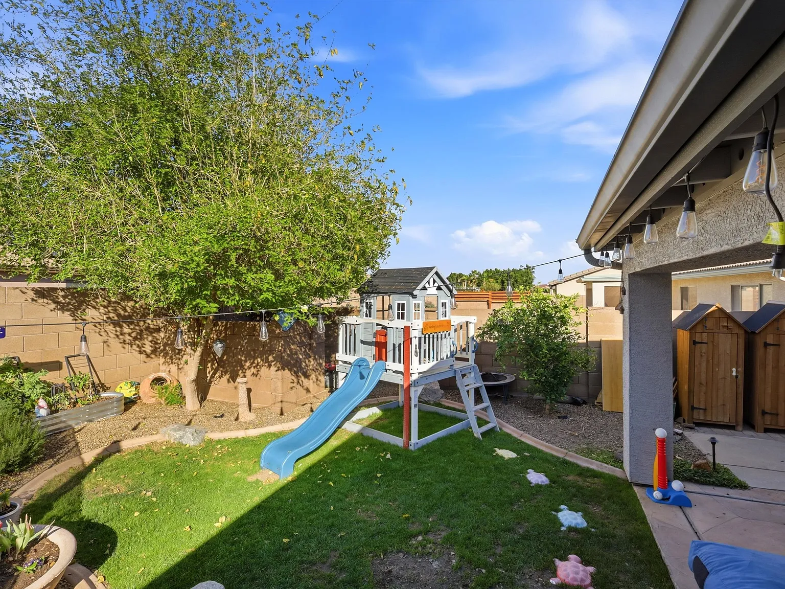 4 bed, 2100 sqft, $3,500 — Photo 2