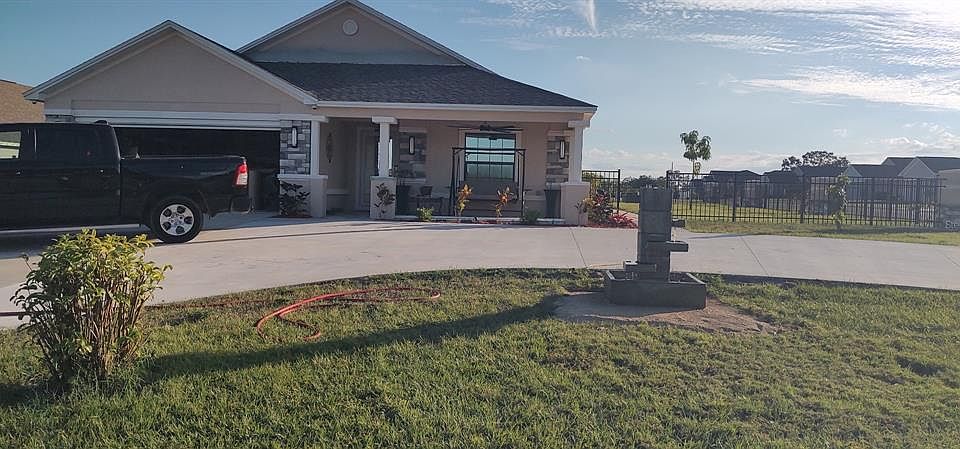 1st image of 524 Central Ridge Ln