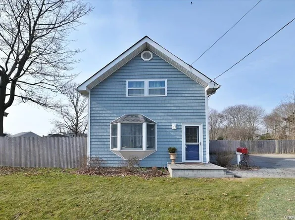252 Commack Road, Islip, NY 11751