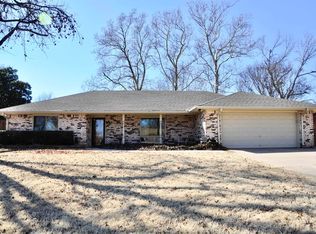 2115 W Club Rd, Duncan, OK 73533