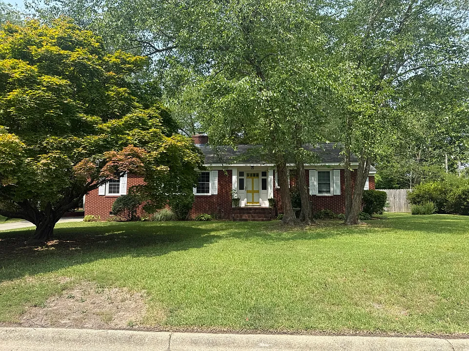 1302 E Wright Rd