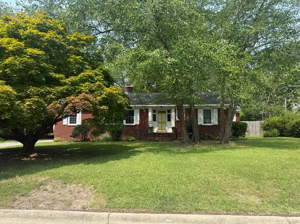 1302 E Wright Rd, Greenville, NC 27858