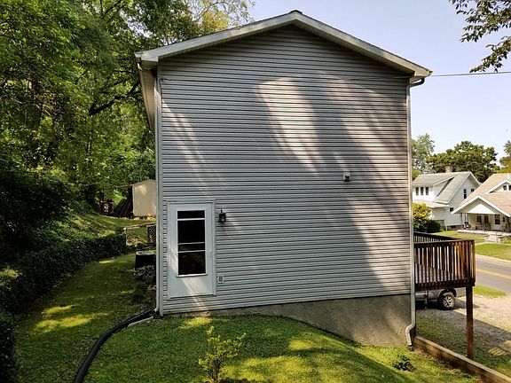 4th image of 250 Western Ave