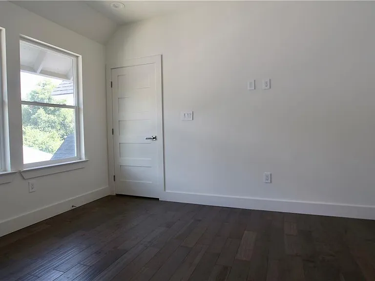 705 Harris Ave — Photo 26