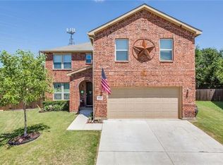 1832 Lynnwood Hills Dr, Fort Worth, TX 76112