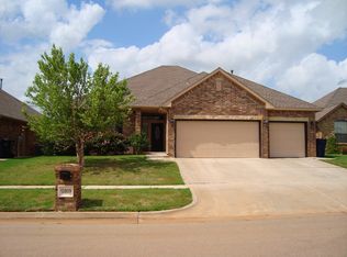 12809 NW 5th St, Yukon, OK 73099