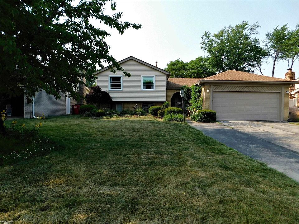 1st image of 15677 Stockton Dr