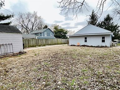 117 N Crescent Ave, Independence, MO 64053 | Zillow