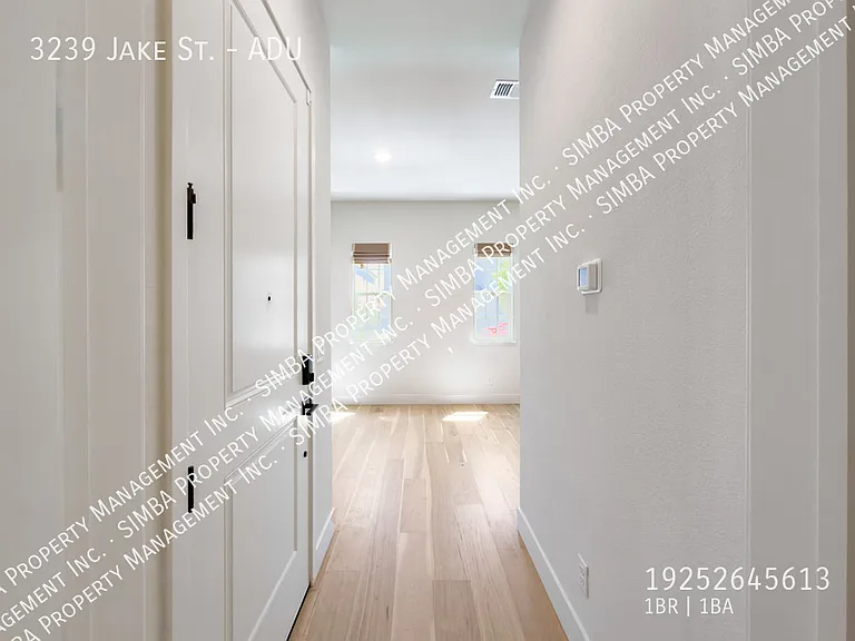 3239 Jake St — Photo 15