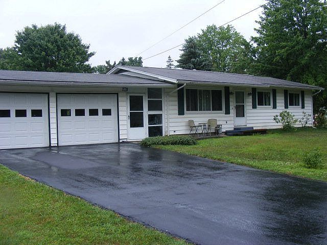 12361 Lakeside Dr, Conneaut Lake, PA 16316 | Zillow