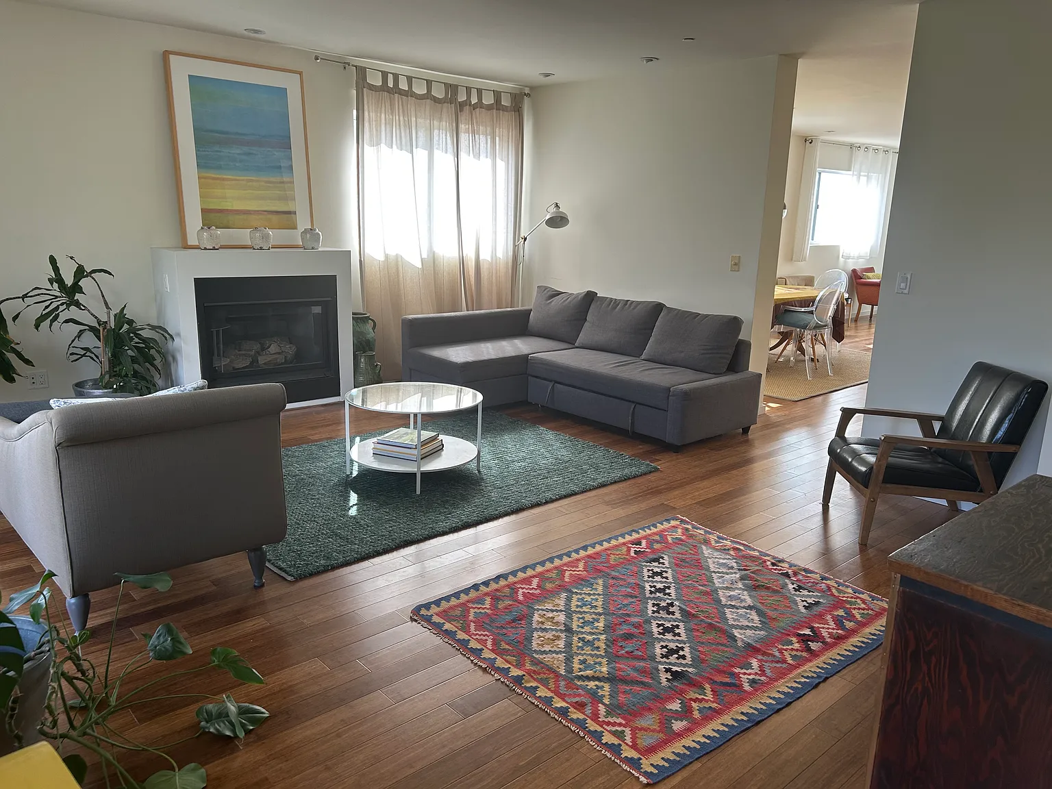 3 bed, 2.5 bath, 2000 sqft, $5,500 — Photo 1