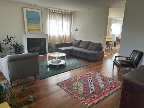 (undisclosed Address), Los Angeles, CA 90039