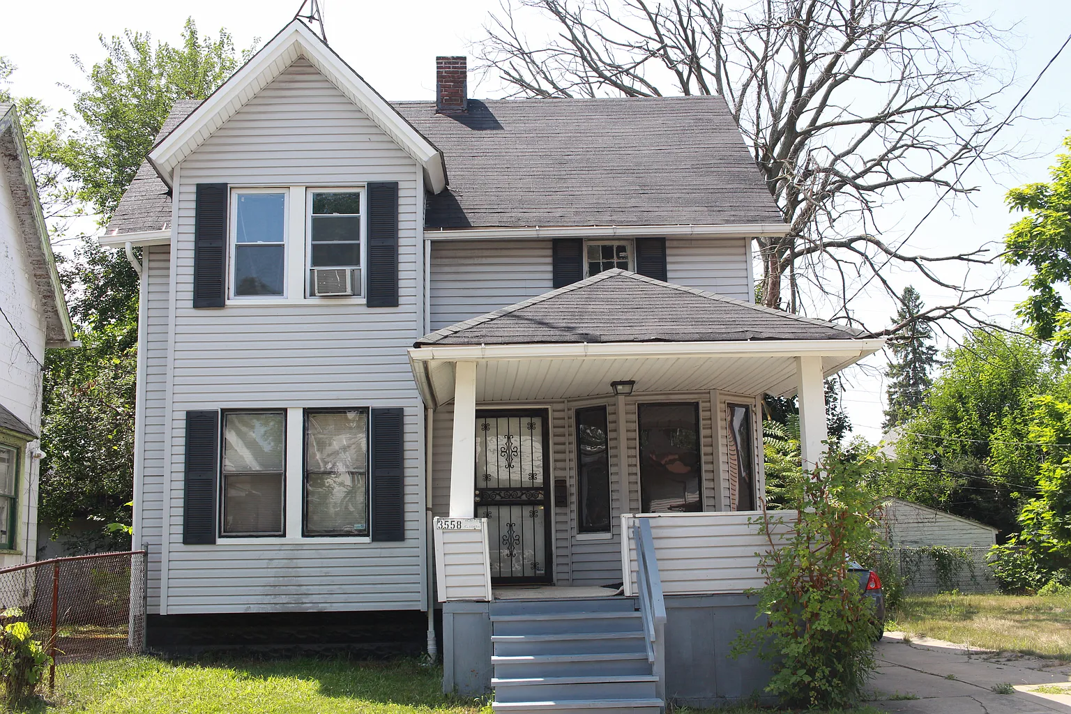 3558 E 104th St photo 1