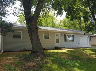 2712 Sterling Dr, McHenry, IL 60050