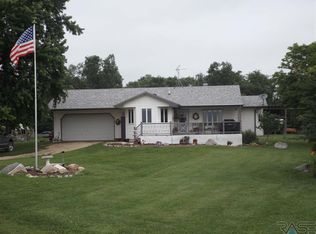 29915 418th Ave, Tyndall, SD 57066